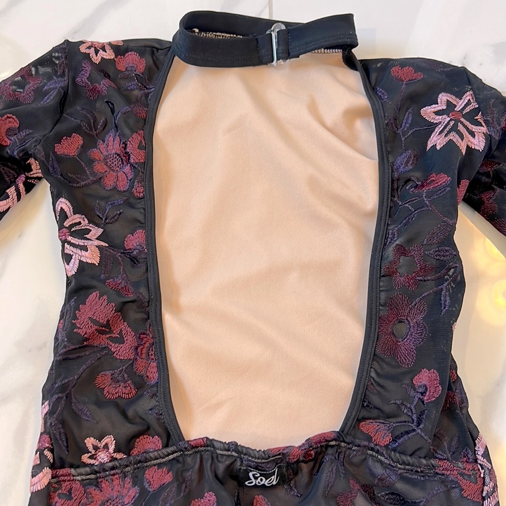 Soel Floral Embroidered Mesh Long Sleeve Open Back Leo Leotard Girls’s L - Picture 4 of 13